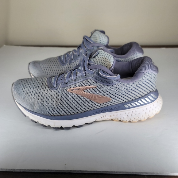 Brooks Shoes - Brooks Adrenaline 20 Running Shoes Women's Size 7 Wide D